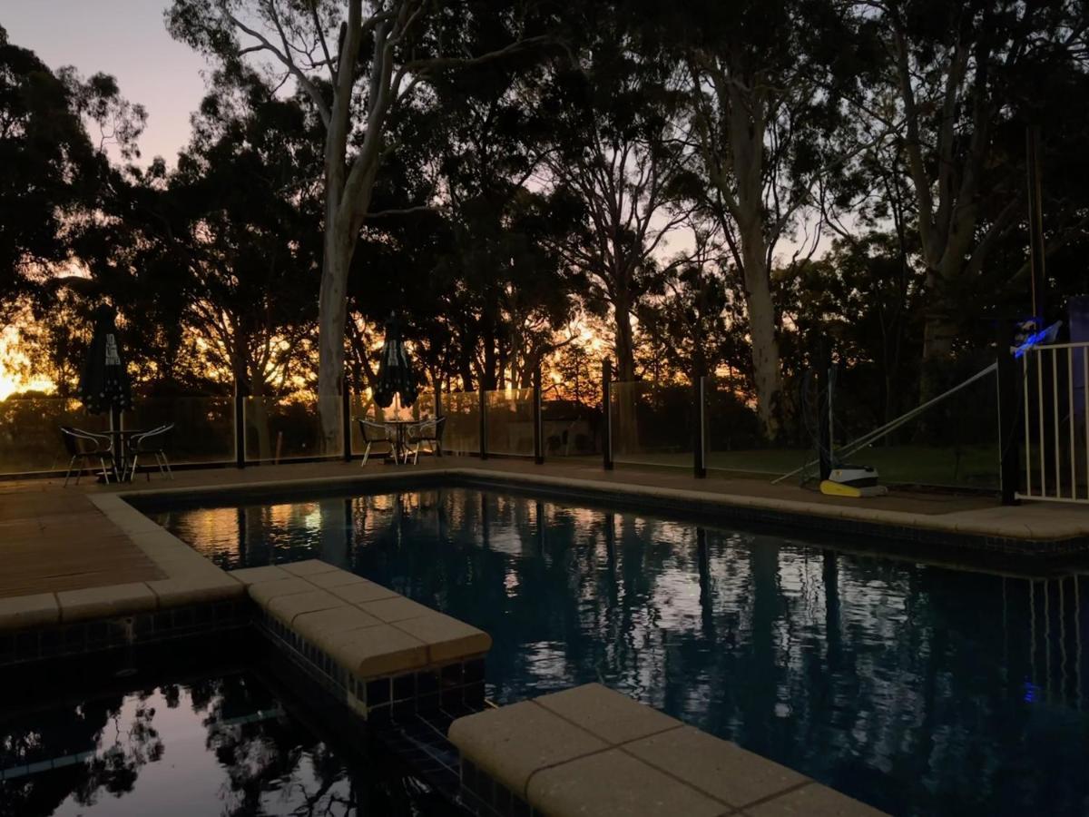The Grand Oaks Resort Beechworth Exterior photo